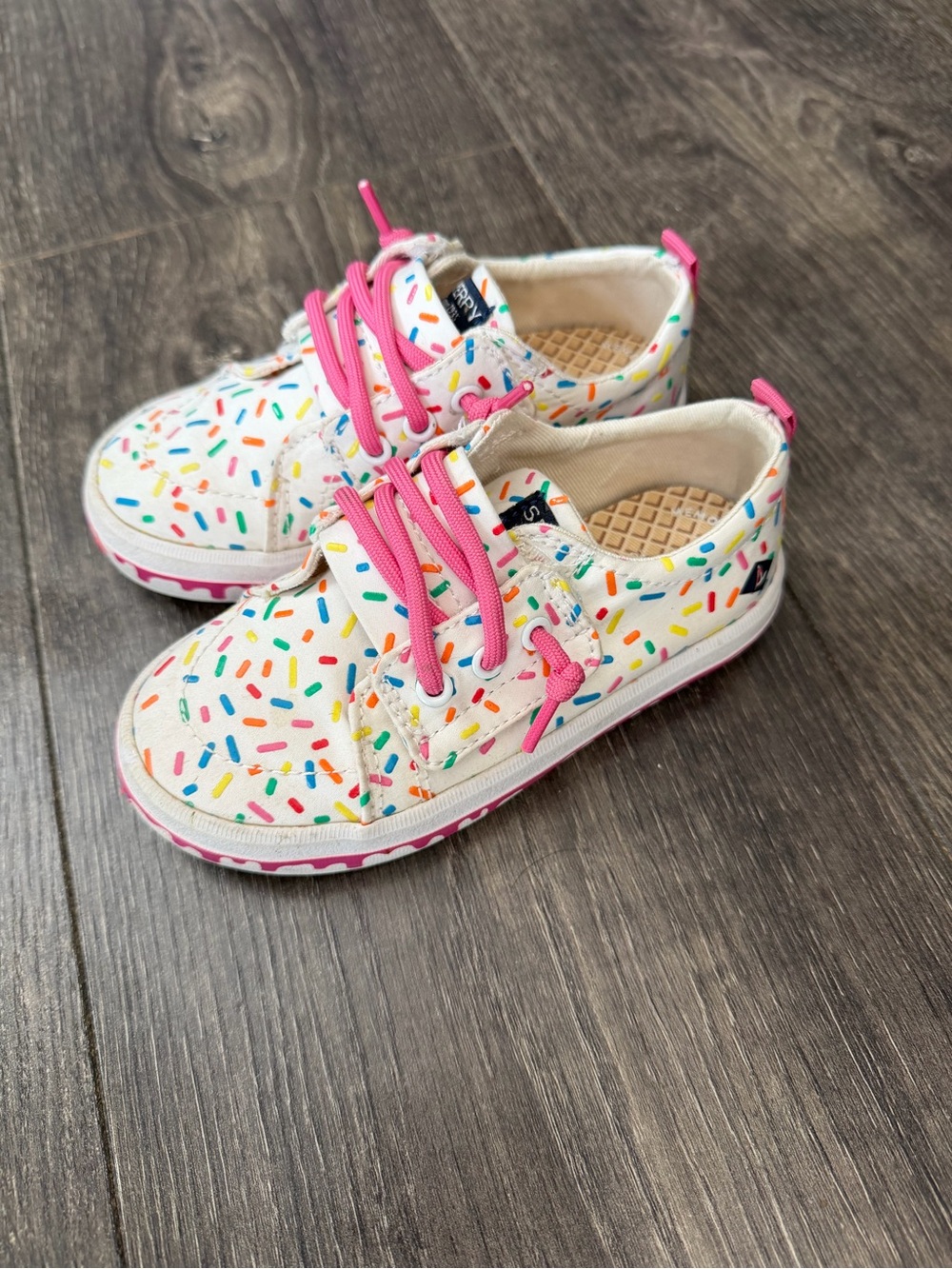 Sperry White Sprinkle Sneakers with Pink Laces